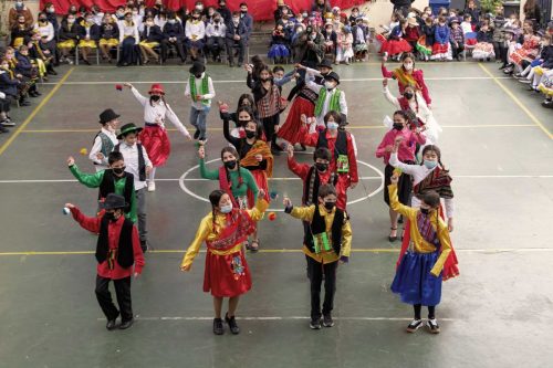Celebrando las Fiestas Patrias
