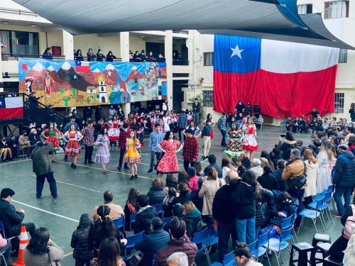 Celebrando las Fiestas Patrias