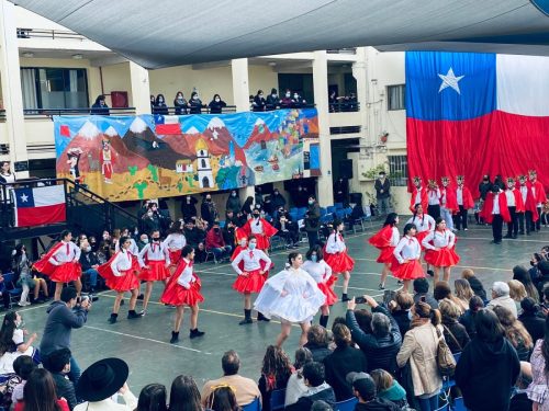 Celebrando las Fiestas Patrias