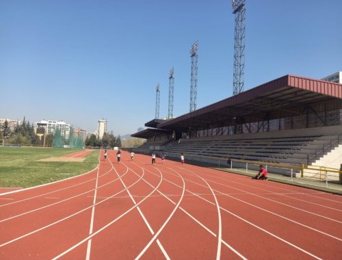 Taller de Atletismo en el Estadio Militar de Santiago