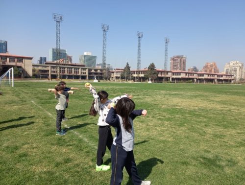 Taller de Atletismo en el Estadio Militar de Santiago