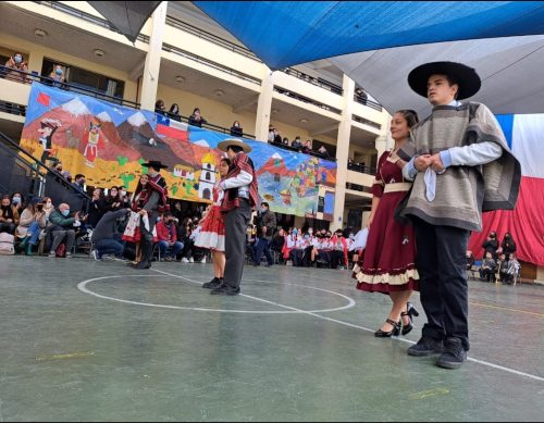 Celebrando las Fiestas Patrias