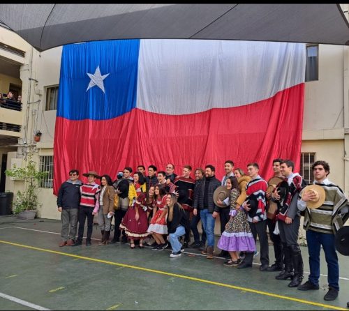 Celebrando las Fiestas Patrias