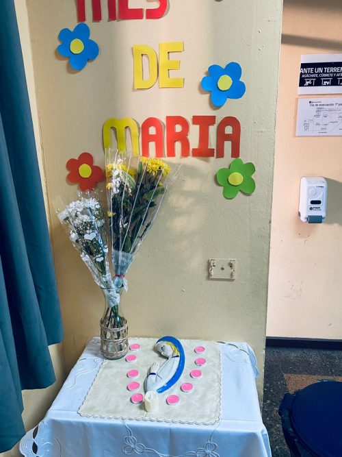 Inicio Mes de María: Altares en salas