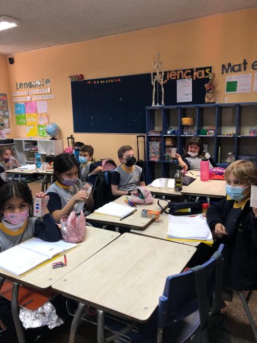 Actividad de Ciencias en 2° Básico A