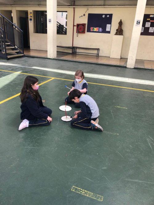 Actividad de Ciencias en 2° Básico A