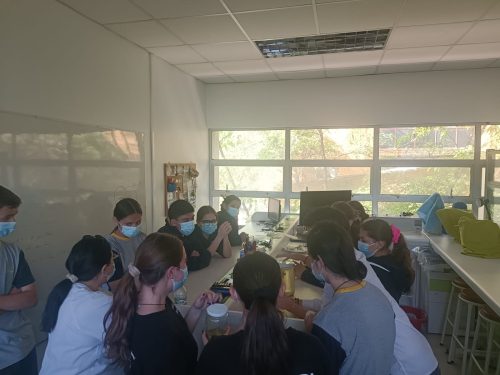 Nuestros(as) estudiantes visitan la Universidad Metropolitana de Ciencias de la Educación