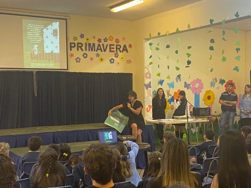 Leyendo en Primavera