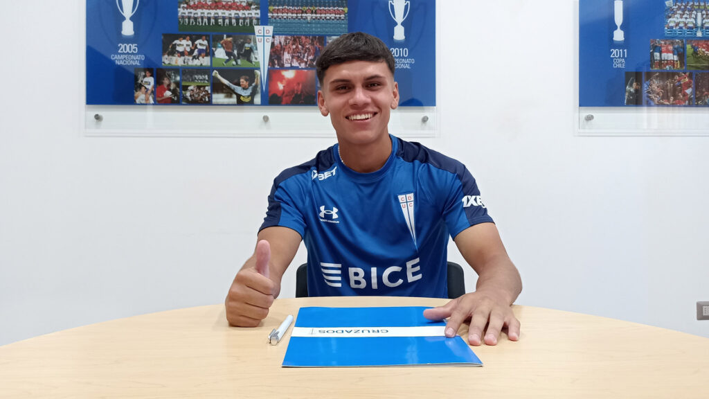 Ex alumno CICV firmó su primer contrato como futbolista de la UC