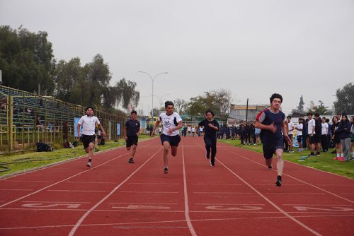 Exitosa fecha de Atletismo 7° Básico a IV Medio en Olimpiadas BostonEduca