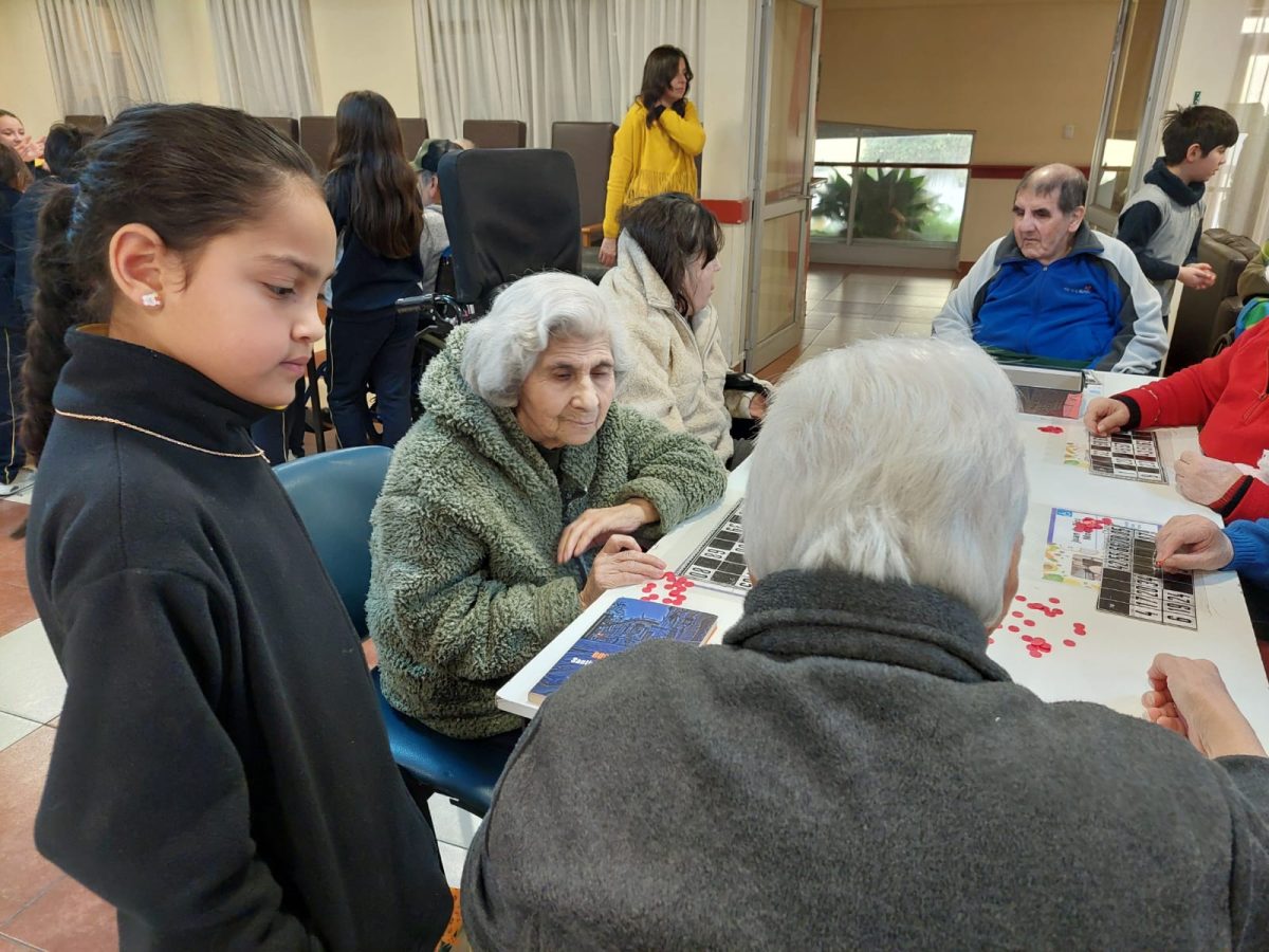 Visita solidaria a Fundación Las Rosas