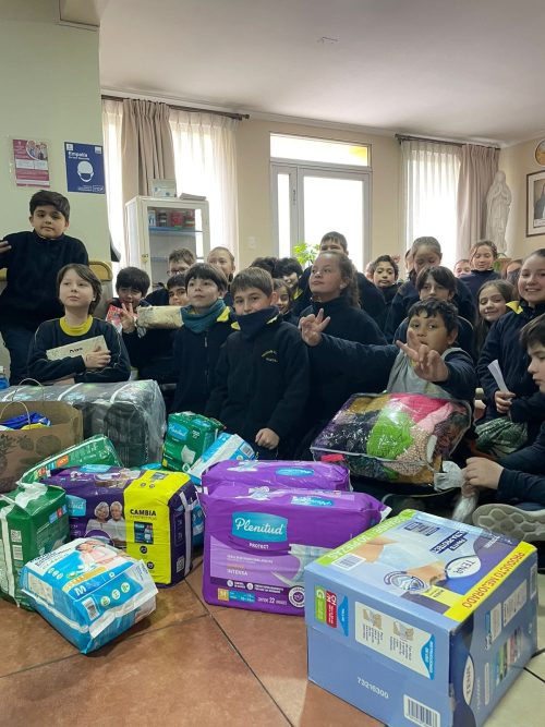 Visita solidaria a Fundación Las Rosas