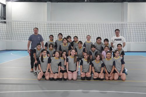 La Selección de Vóleibol Damas CICV entrena en el nuevo gimnasio del Club Vitacura