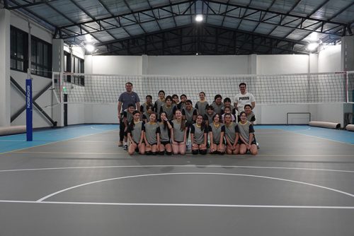 La Selección de Vóleibol Damas CICV entrena en el nuevo gimnasio del Club Vitacura