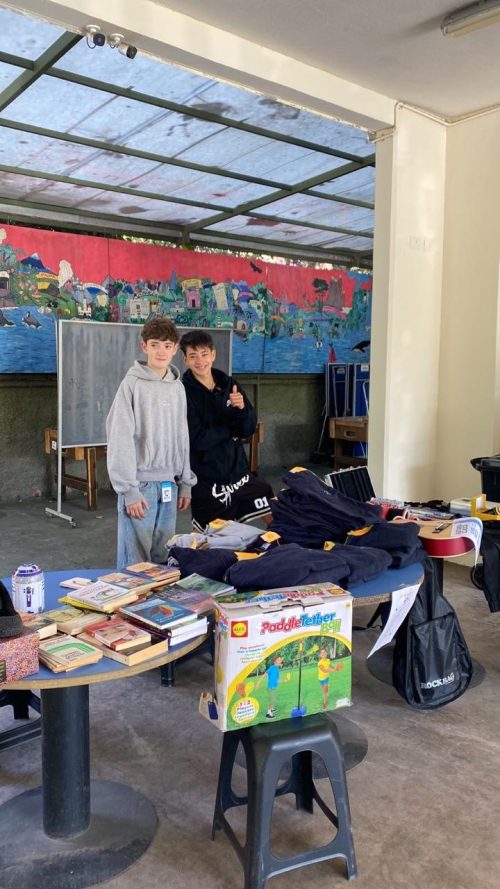 ¡Primera Feria de las Pulgas en el CICV: una comunidad que se apoya!