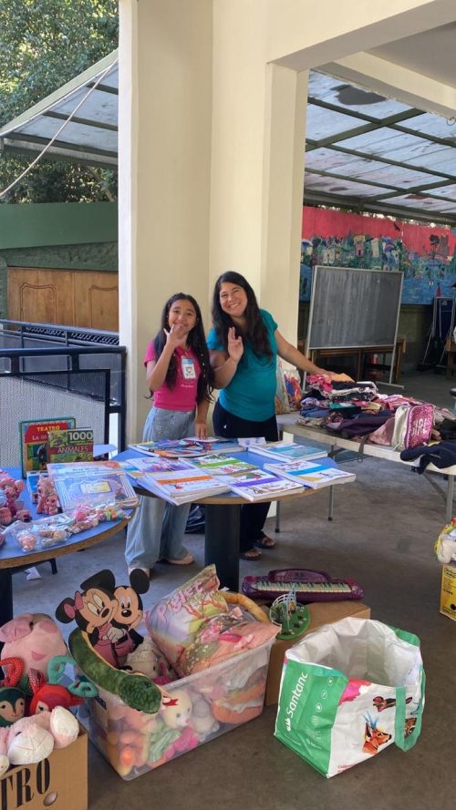 ¡Primera Feria de las Pulgas en el CICV: una comunidad que se apoya!