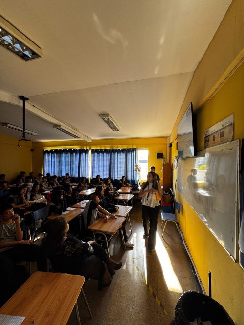 La Universidad Adolfo Ibáñez realizó taller para I Medio