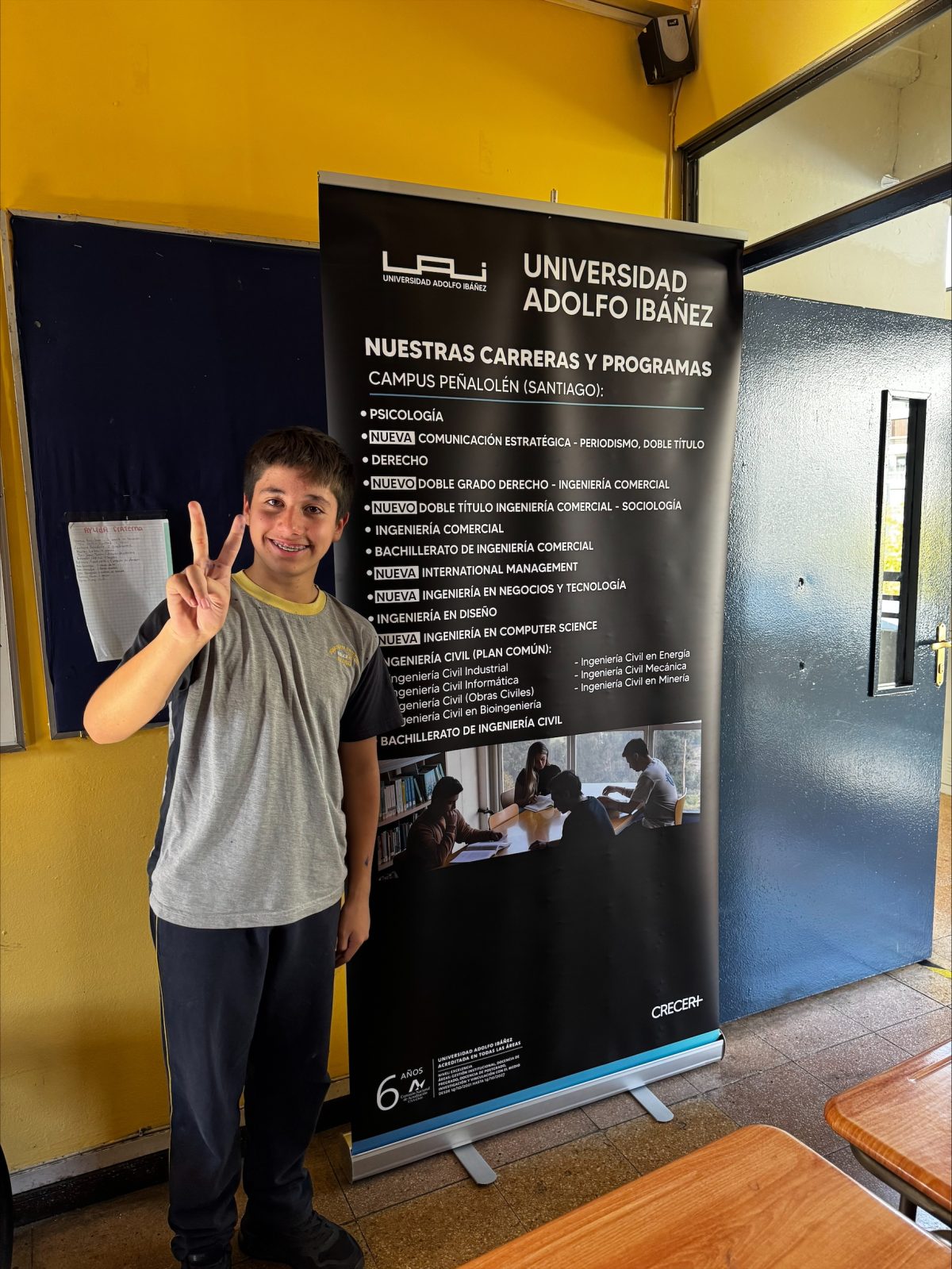 La Universidad Adolfo Ibáñez realizó taller para I Medio
