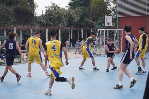 Básquetbol Intermedia Varones – Olimpiadas BostonEduca 2025