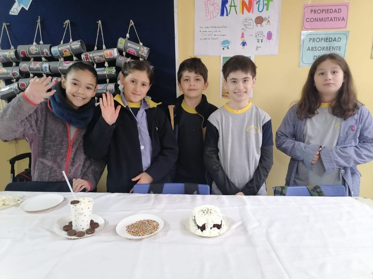 La Descabellada Feria Gastronómica en 4° Básico