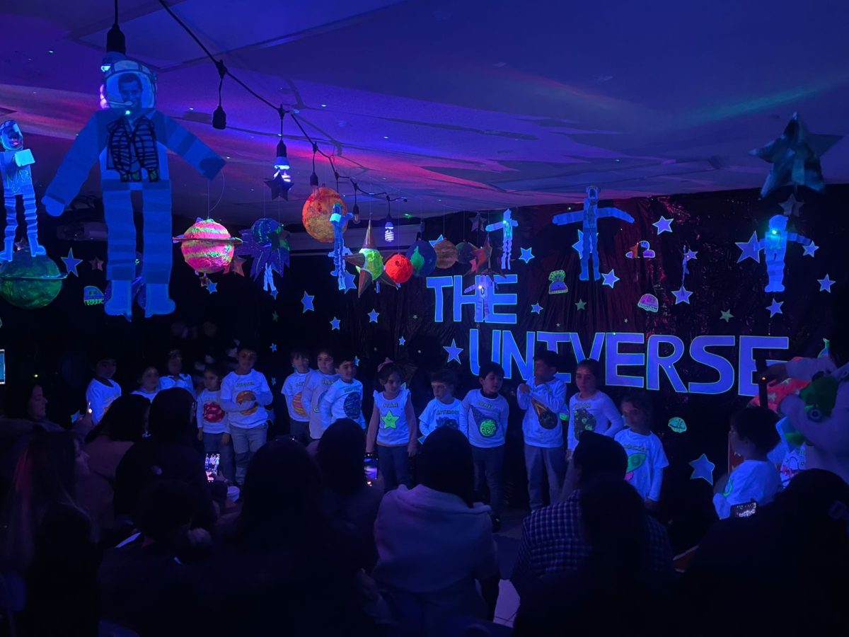 Pre Kínder y Kínder viajaron por el universo con imaginación y alegría