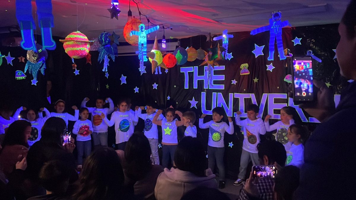 Pre Kínder y Kínder viajaron por el universo con imaginación y alegría