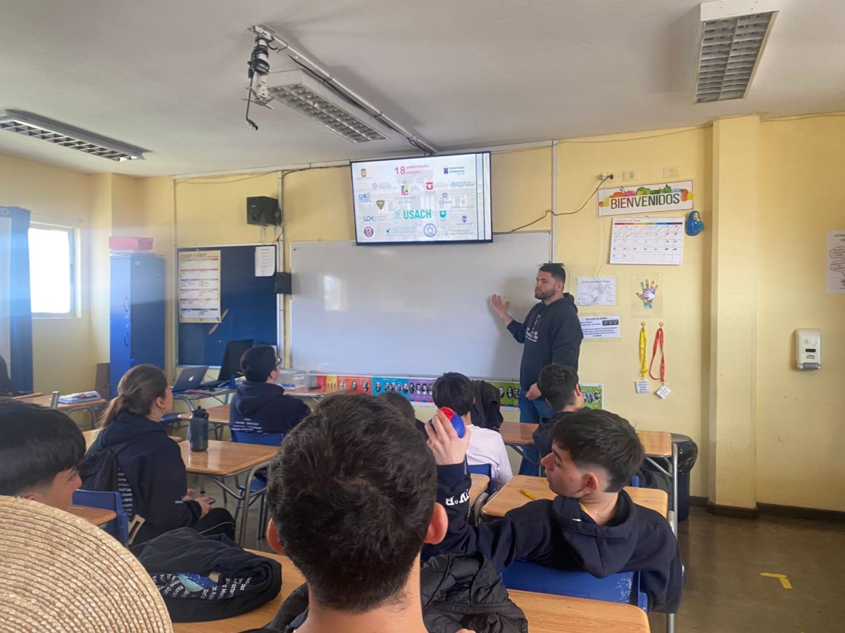Nuestros/as alumnos/as participaron en charla sobre beneficios educativos