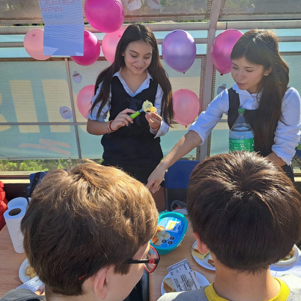 Explorando el Cuerpo Humano desde la Ciencia y la Creatividad