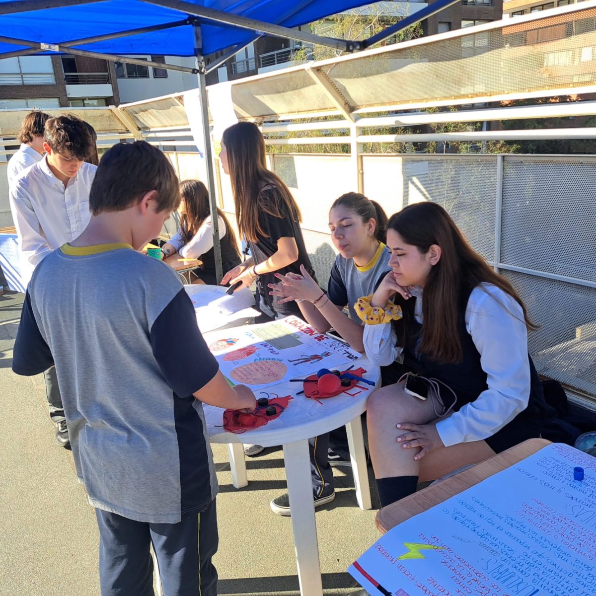 Explorando el Cuerpo Humano desde la Ciencia y la Creatividad