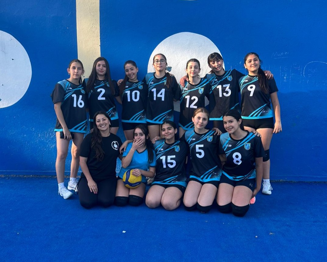 CICV es el campeón del Vóleibol Damas en las primeras Olimpiadas Deportivas de Vitacura
