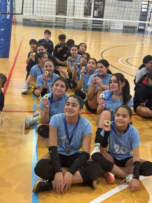 Vóleibol CICV brilla en el Festival Deportivo del Colegio Nido de Águilas