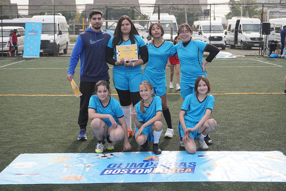 Nuestras estudiantes participaron en el cierre del Futbolito Mini Damas de las Olimpiadas BostonEduca