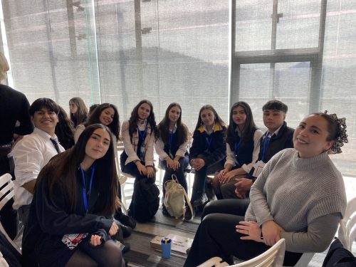 ¡Contra Corriente! Estudiantes fortalecen su liderazgo para construir una convivencia libre de violencia