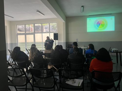 Charla “Cuidándonos para cuidar”: herramientas para acompañar el desarrollo de niños y niñas