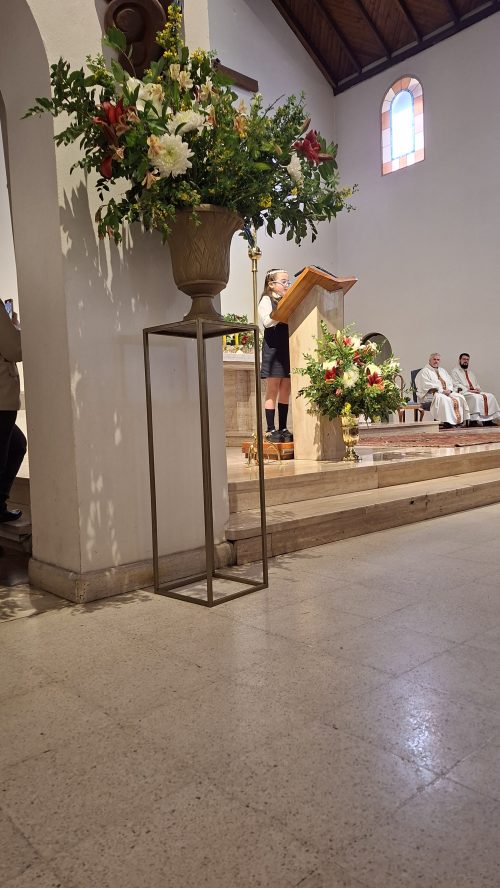 Celebración de las Primeras Comuniones: Un Encuentro Lleno de Fe, Alegría y Comunidad