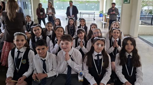 Celebración de las Primeras Comuniones: Un Encuentro Lleno de Fe, Alegría y Comunidad