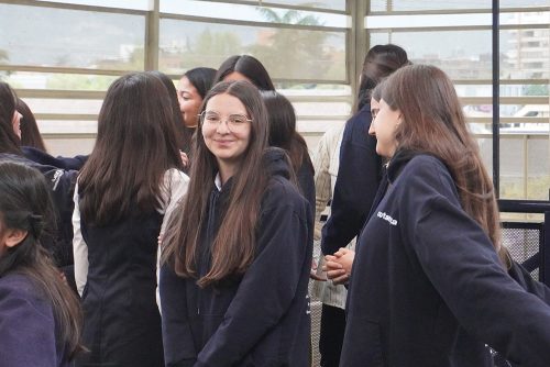 Nuestra comunidad se reunió para bendecir la nueva terraza del CICV