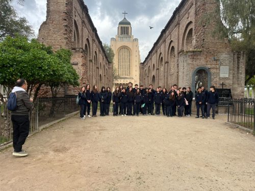 Peregrinación de IV Medios a la Virgen del Carmen en el Templo Votivo de Maipú