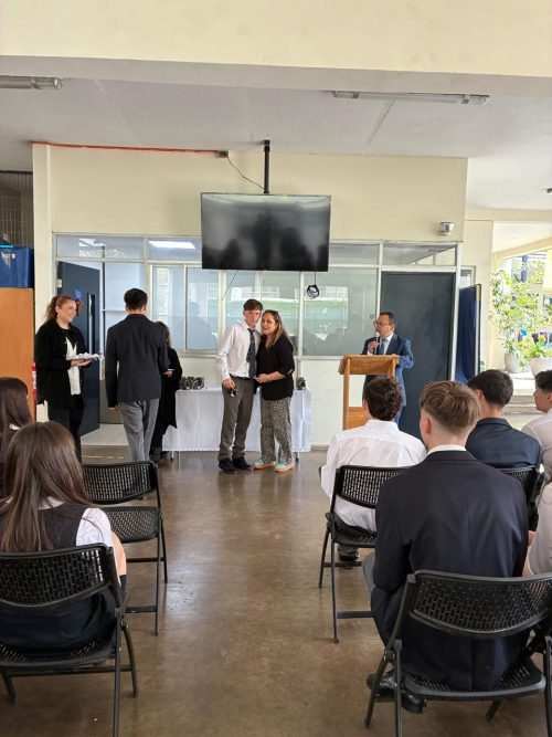 28 estudiantes de nuestro colegio recibieron el sacramento de la Confirmación