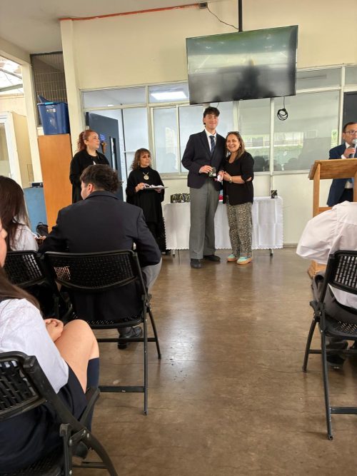 28 estudiantes de nuestro colegio recibieron el sacramento de la Confirmación